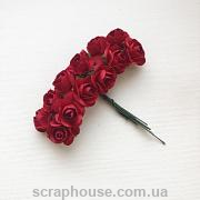 Розы бумажные красные